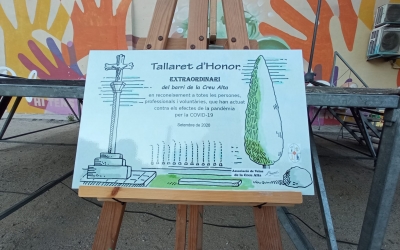 Placa en reconeixement a totes les persones que han lluitat contra la pandèmia | Helena Molist